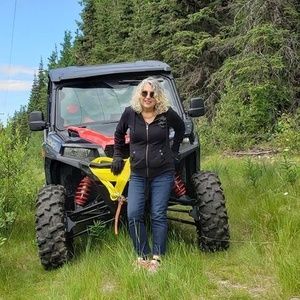 Meet your Posher, Robin